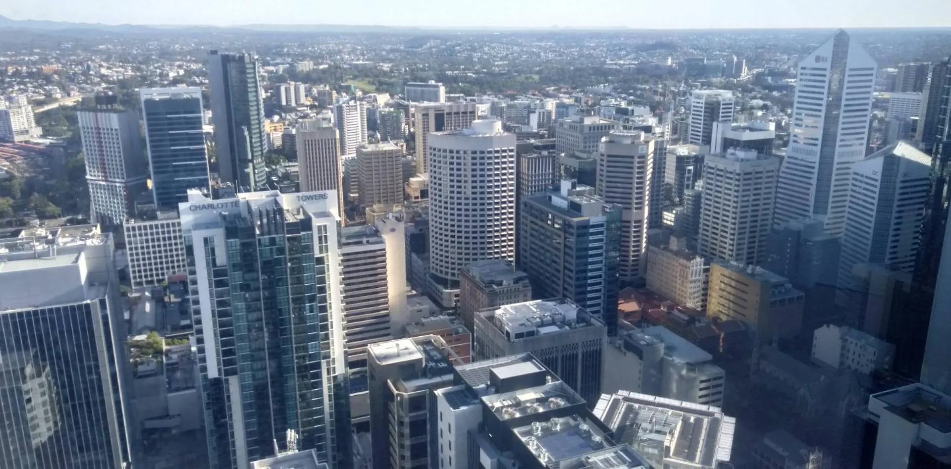 Brisbane Skytower -Sky High- 3 Bedroom Luxury Apartment With 2 Bathrooms