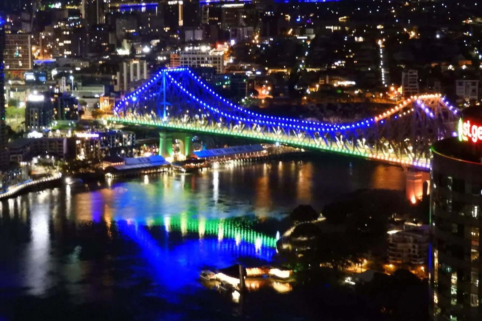 Brisbane Skytower -Sky High- 3 Bedroom Luxury Apartment With 2 Bathrooms 0*,  Austrálie