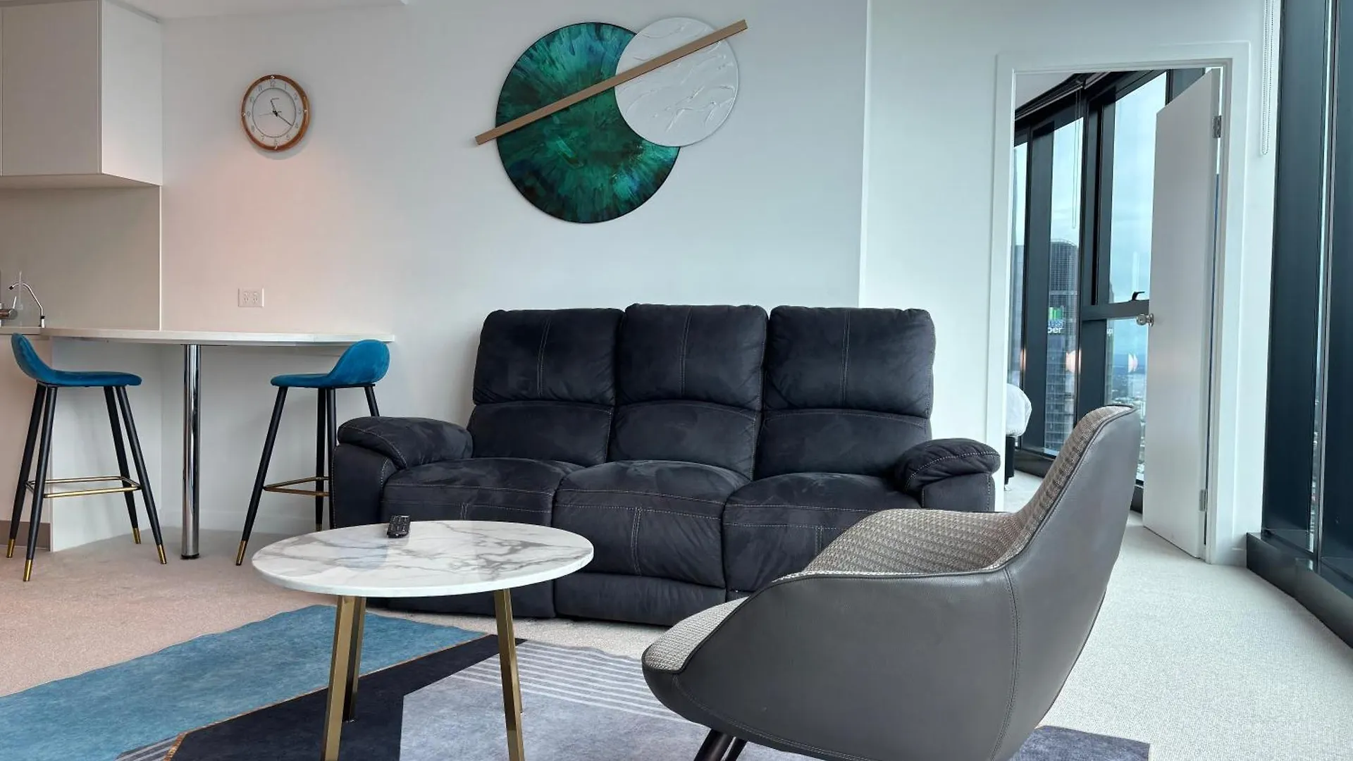Brisbane Skytower -Sky High- 3 Bedroom Luxury Apartment With 2 Bathrooms