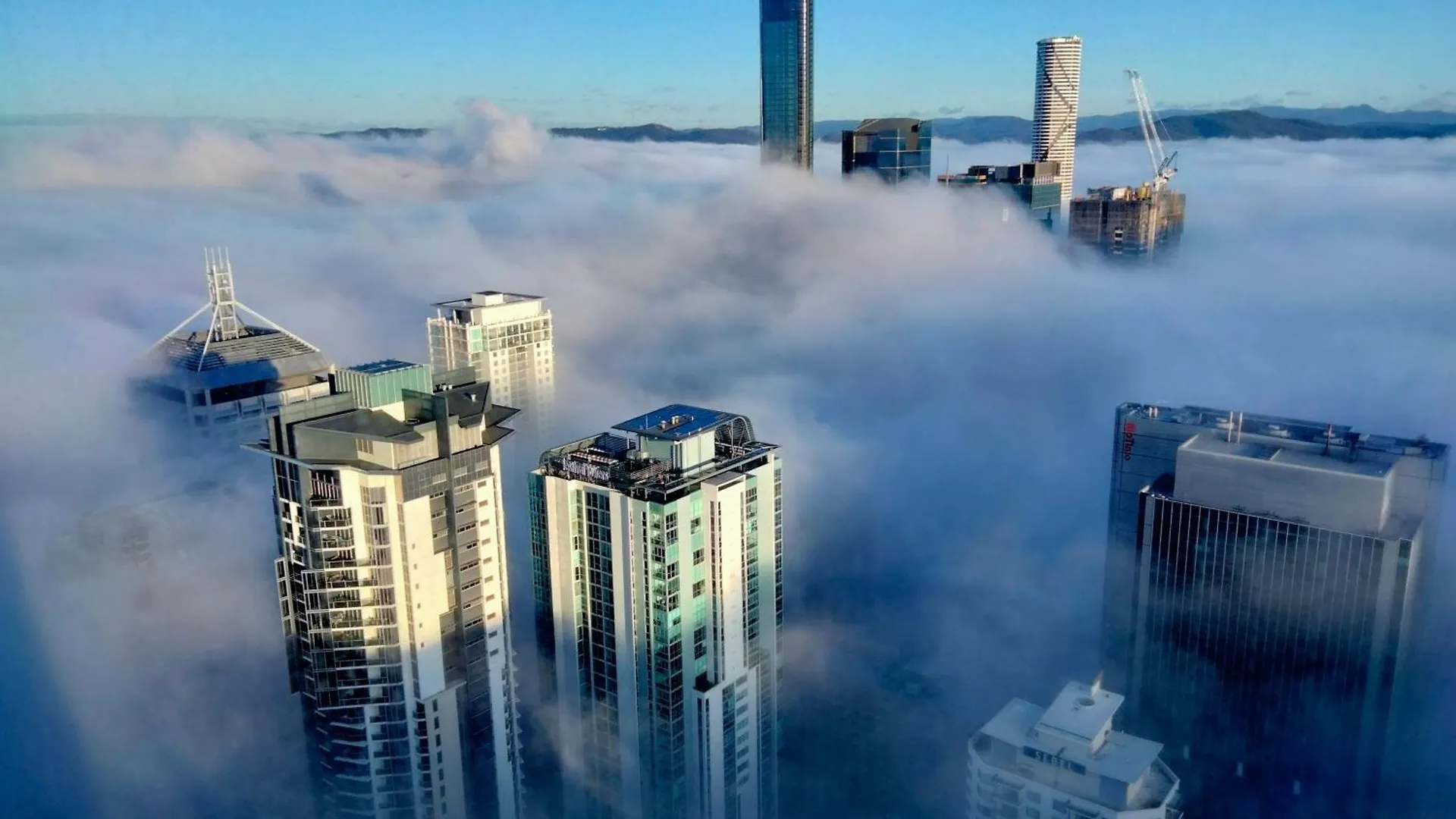 Brisbane Skytower -Sky High- 3 Bedroom Luxury Apartment With 2 Bathrooms