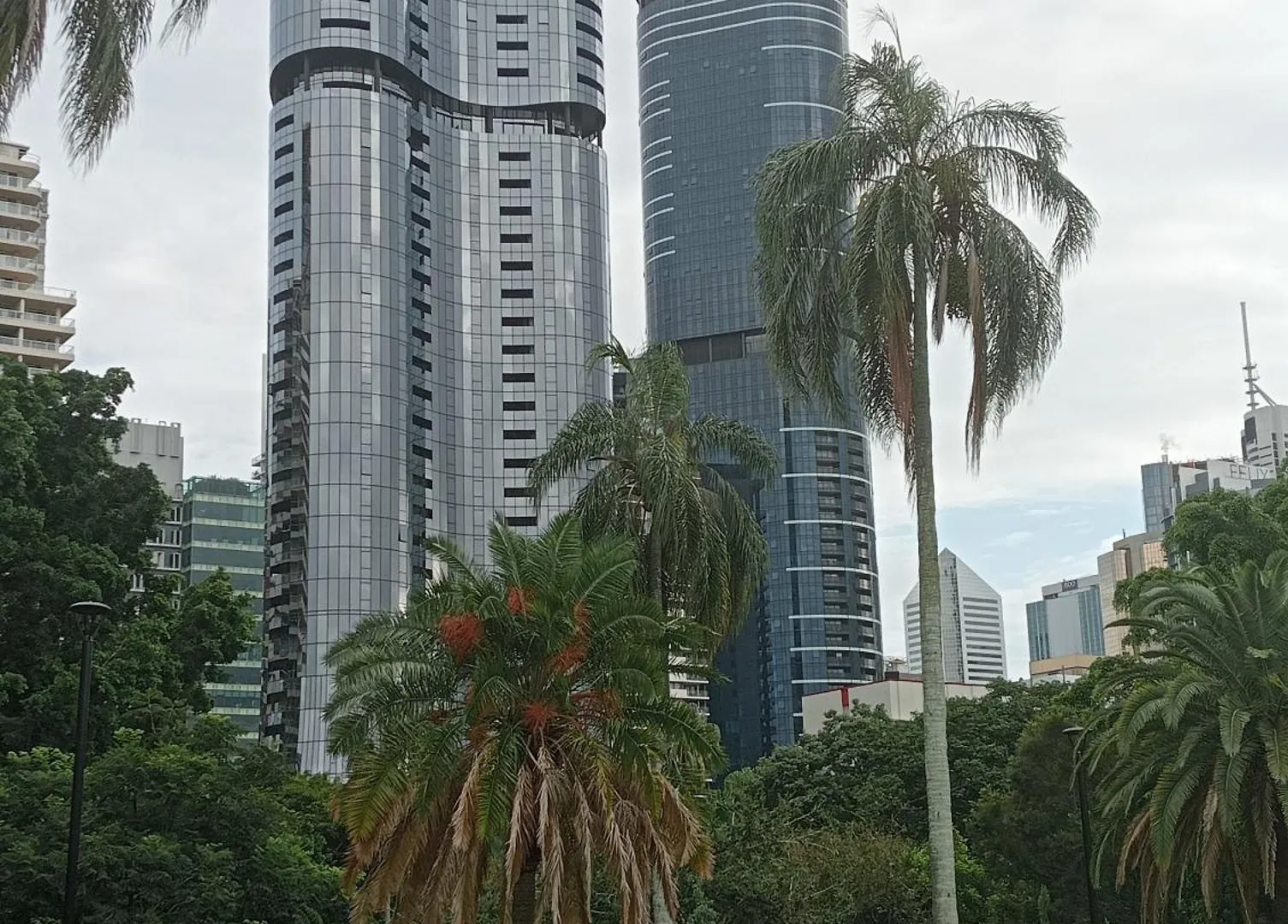 Brisbane Skytower -Sky High- 3 Bedroom Luxury Apartment With 2 Bathrooms